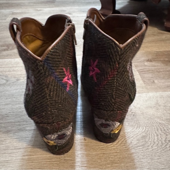 Indigo Road Juke Brown Booties Medium Fabric Floral Embroidery Women’s 10 - Picture 8 of 9